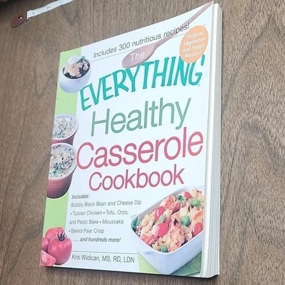 The Everything Healthy‎ Casserole Cookbook by Kristen Widican, Paperback